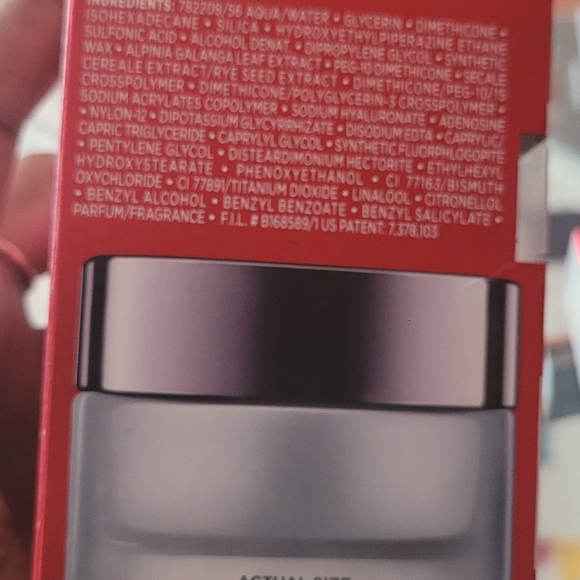 L'Oreal Revitalift Volume Filler Day Cream Moisturizer w/ Hyaluronic Acid 1.7 oz - Picture 3 of 6